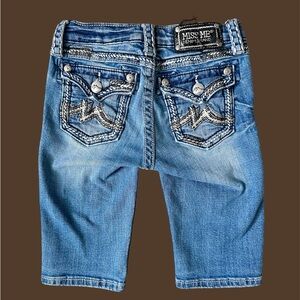 Miss Me Bermuda Denim Jean Shorts Distressed Embroidered Pockets Medium‎ Wash 12